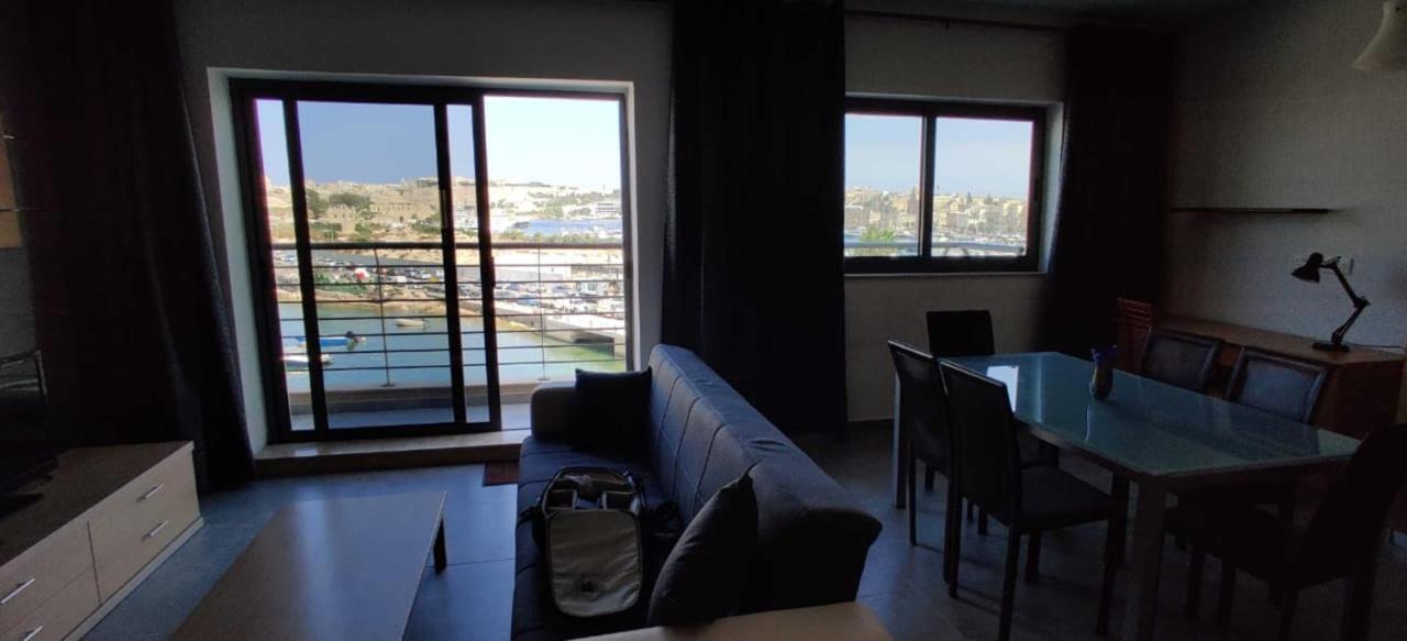 Shore Bridge Gzira Bagian luar foto